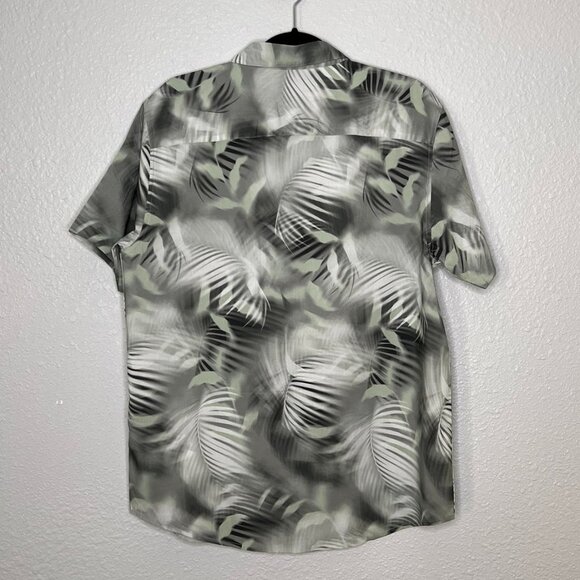 RVCA | Short Sleeve Shirt (NWOT) - Picture 2 of 2